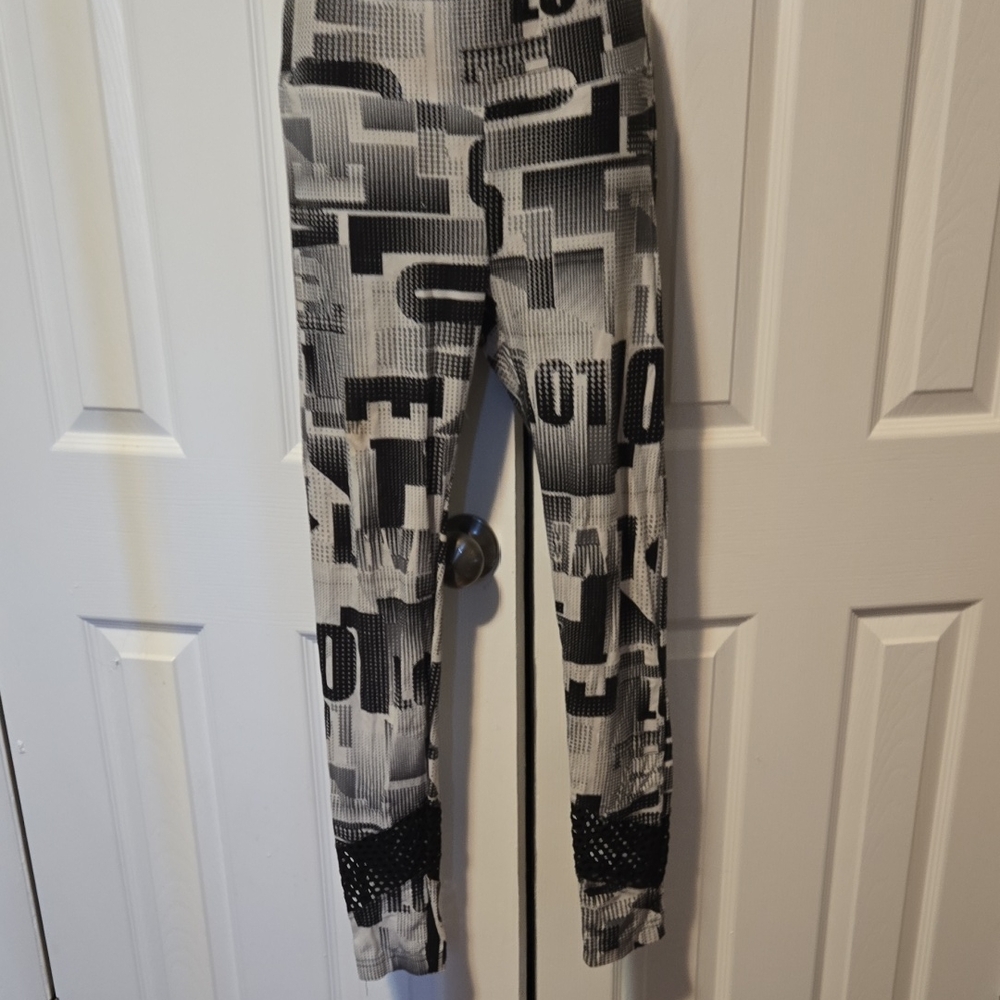 NOBO Black and Gray Graphic Kids Leggings